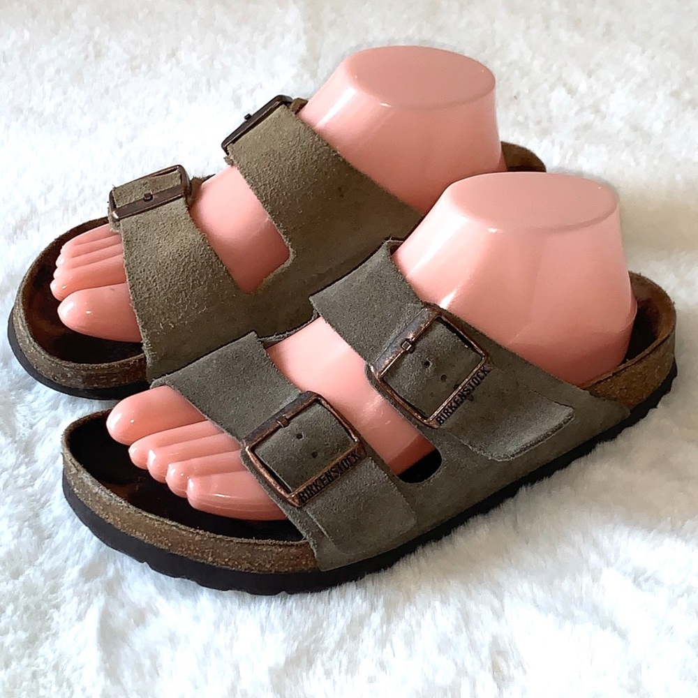 ✌🏽 Birkenstocks Leather Sandals Sz W7.5/ 38 / 265